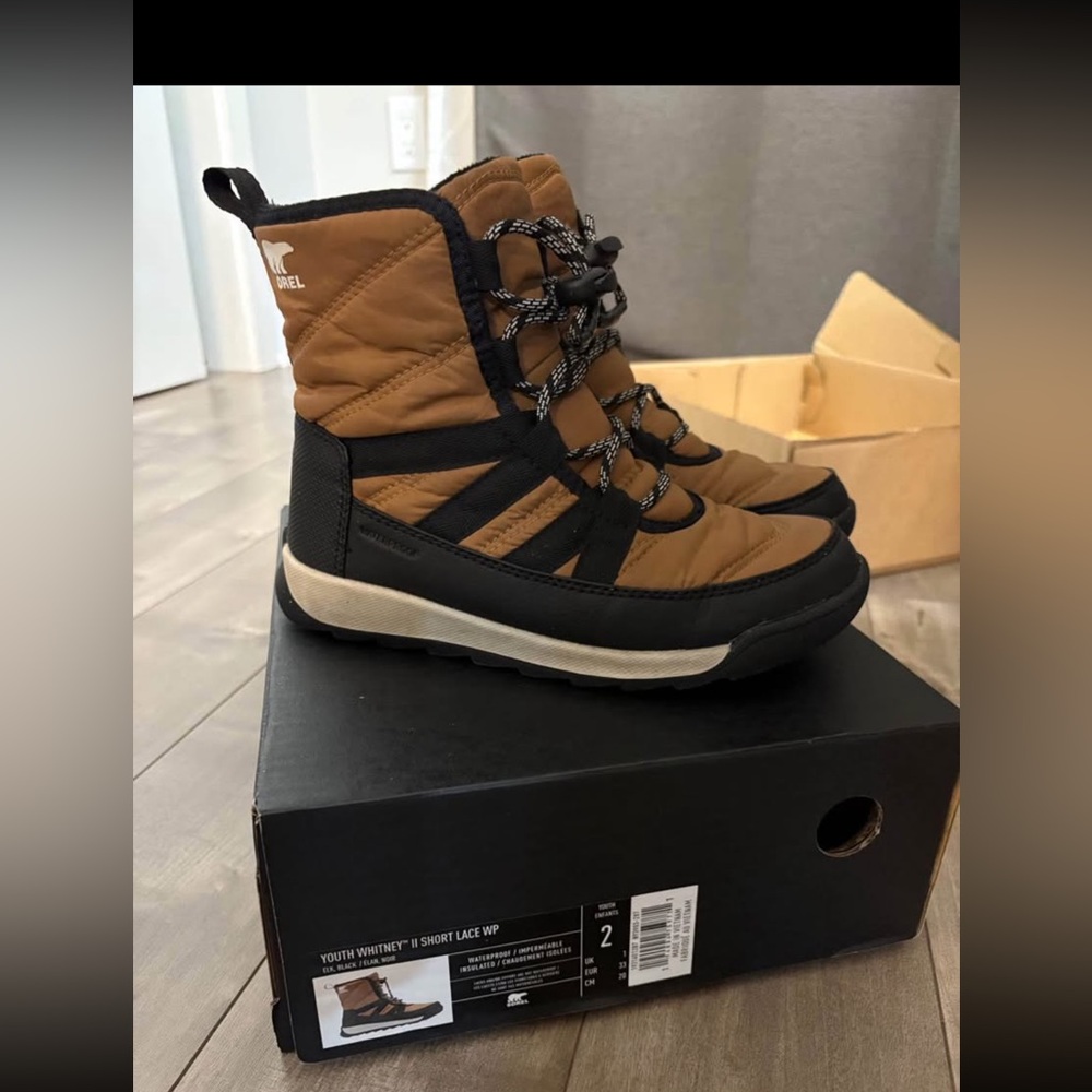 Sorel Youth Whitney II Short Lace WP – Size 2